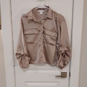 Chic Satin Button-Up Blouse - Cream